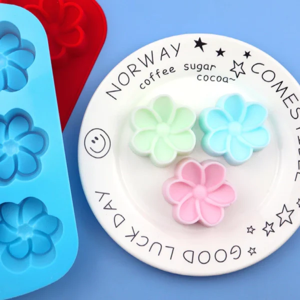 sg-11134201-7rd6w-lv6t7pzr8udze1.webp Flower Shape Silicone Mold Handmade Soap